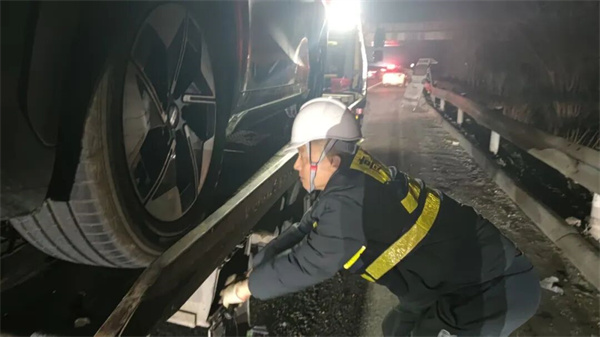 春节期间京沪分公司双线作战,全力做好高速保畅与代管工作