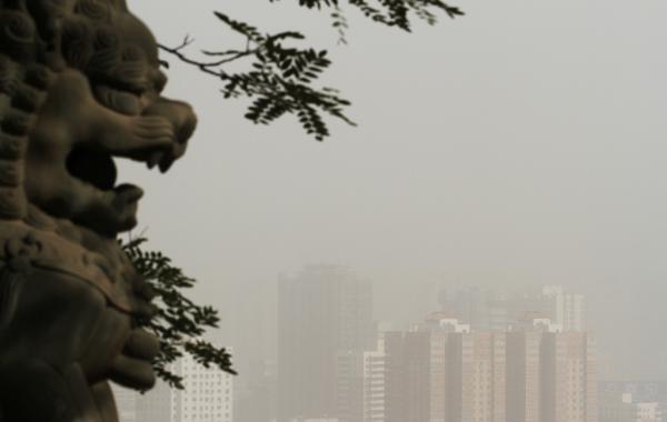 兰州空气质量连续污染 启动机动车单双号限行及公交免费