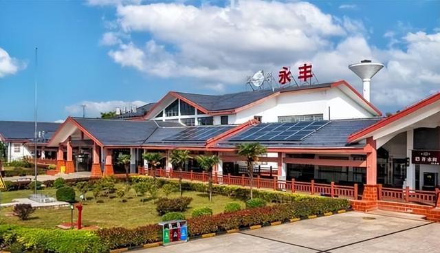 高速服务区盈利链揭秘:油品主导下的发展新变与监管隐忧