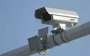 马路上摄像头种类多,一文带你分清拍违章和测速的那些