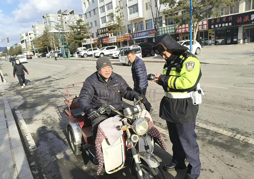 图们市整治电动车辆违法高发路段,保障群众出行安全