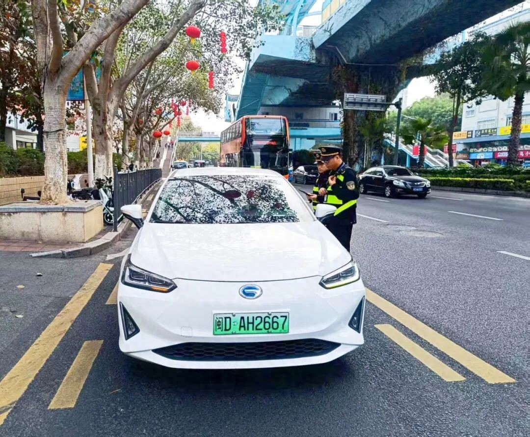 厦门网约车执法智能预警系统启用，精准查处多起违规案件